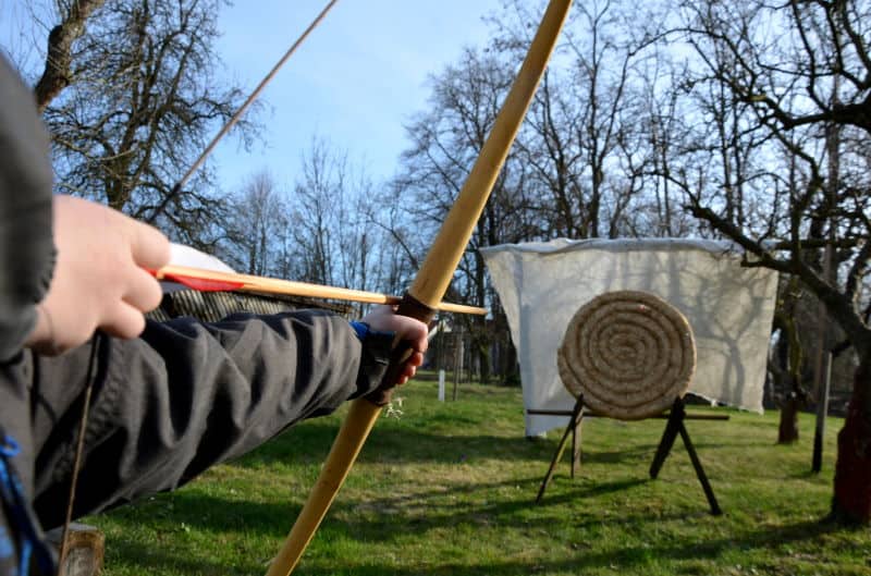 Do Crossbows Deal With the Archer’s Paradox