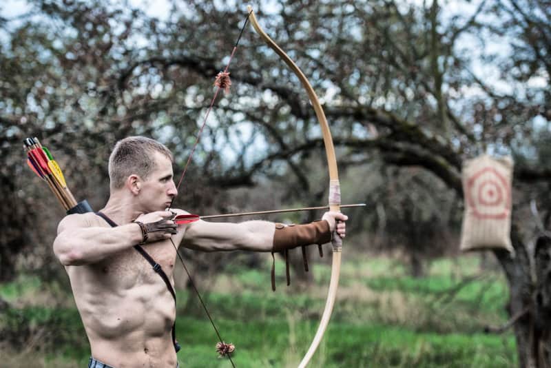 Is a Longbow Easier to Draw Than a Recurve Bow